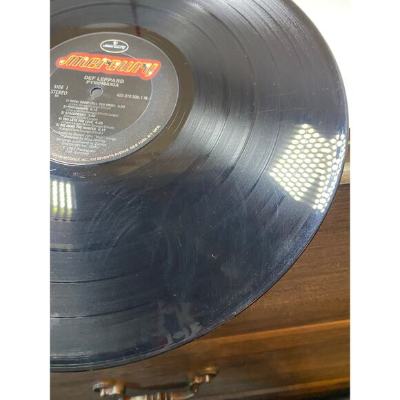 Def Leppard Pyromania (1983) Mercury 810 308-1 M-1 Vinyl Record - Picture 5 of 14